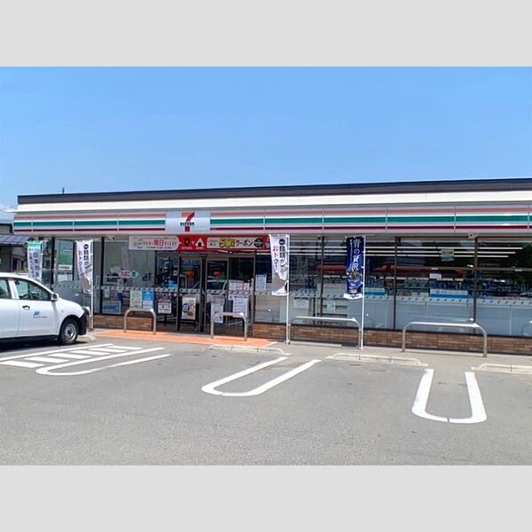 現地周辺 (セブンイレブン 川中島店)