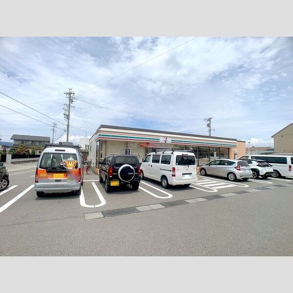 現地周辺 (セブンイレブン 長野母袋店)