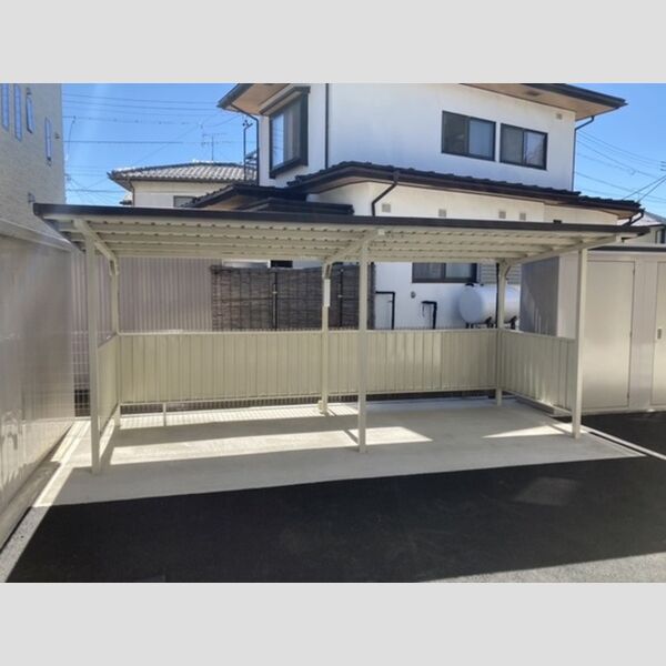 現地周辺 (駐輪場)