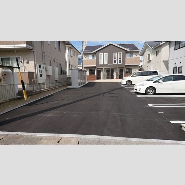 駐車場 (駐車場)