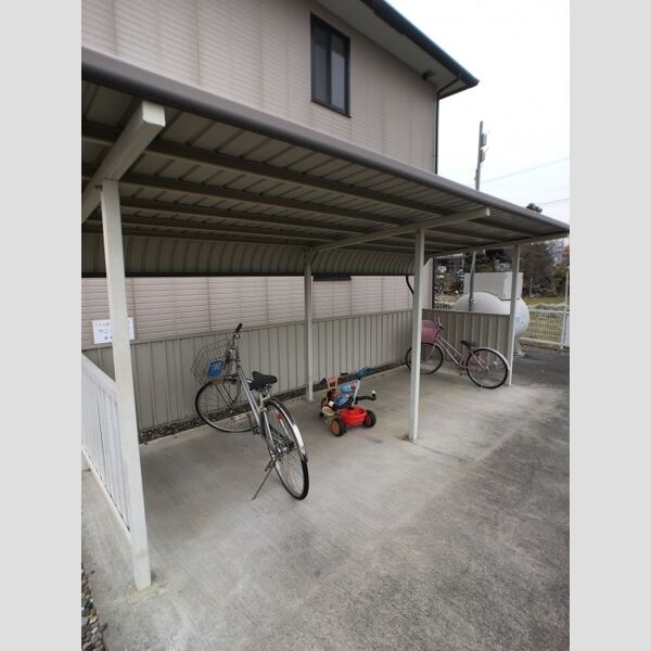 現地周辺 (サイクルハウス)