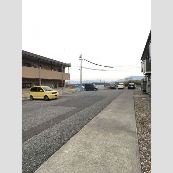 駐車場 (駐車場)