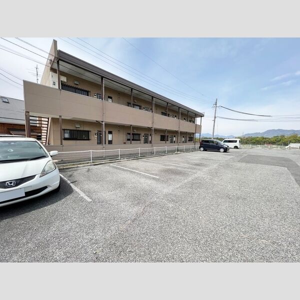 駐車場 (駐車場)