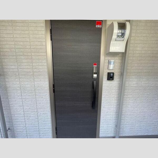 エントランス (エントランス)