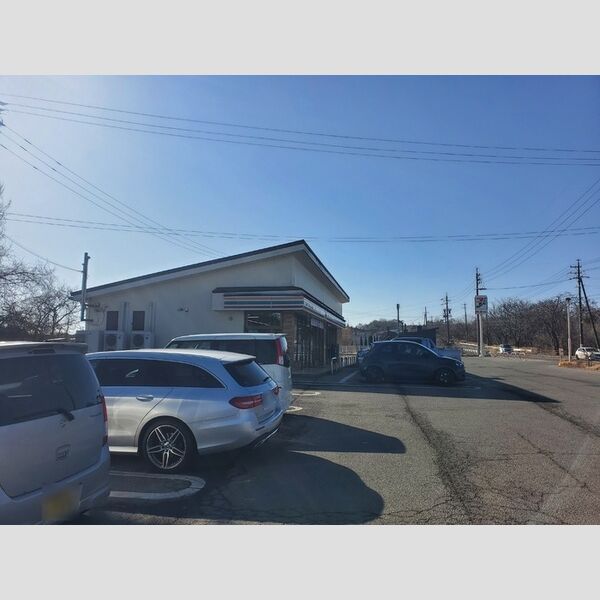 現地周辺 (セブンイレブン軽井沢借宿店)