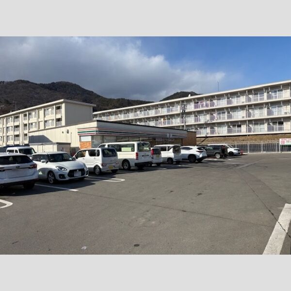 現地周辺 (セブンイレブン長野花咲町店)