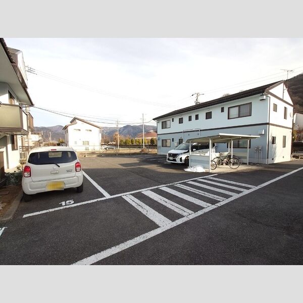 駐車場 (駐車場)