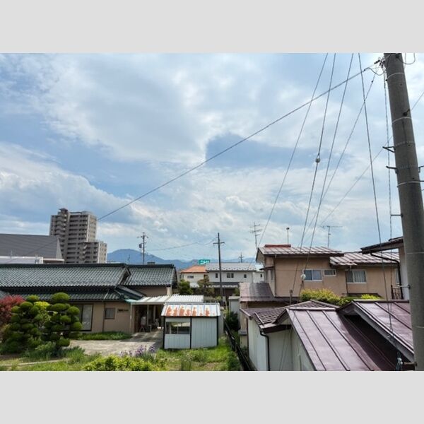 現地周辺 (バルコニーから)