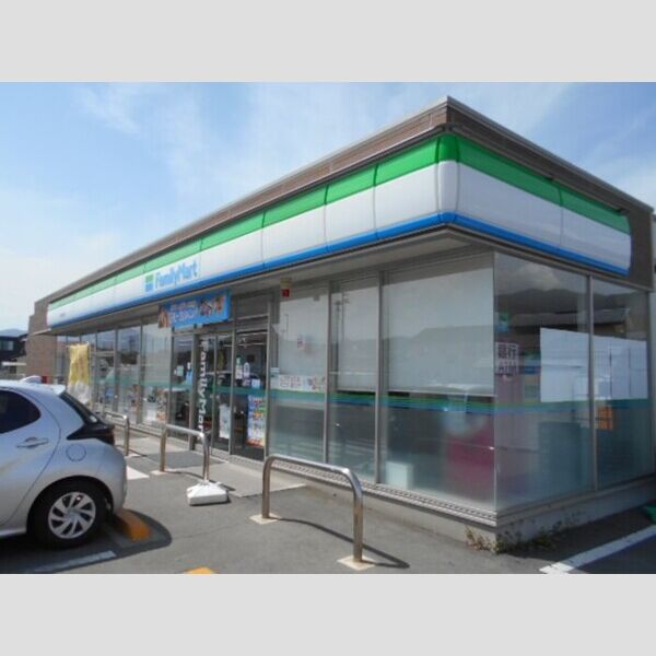 現地周辺 (ファミリーマート上田三好町店)