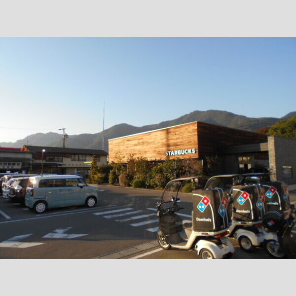 現地周辺 (スターバックスコーヒー上田中央店)