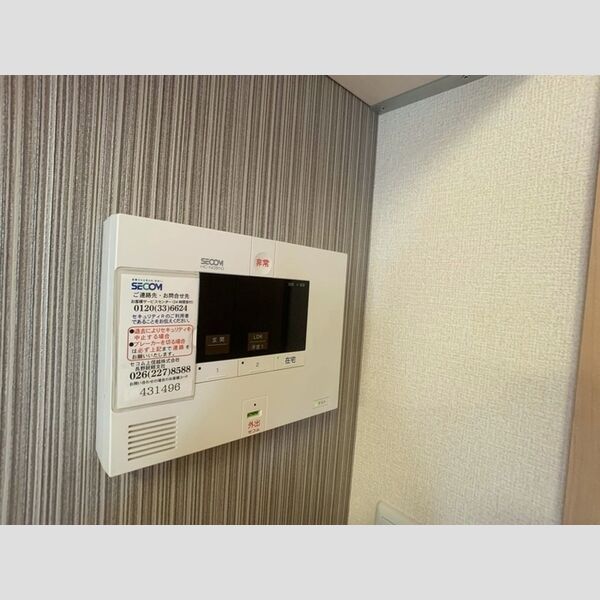 その他設備 (セキュリティー)