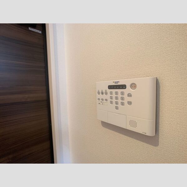 その他設備 (セキュリティー)