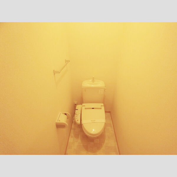 トイレ (トイレ)