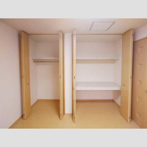 収納 (クローゼット・物入)