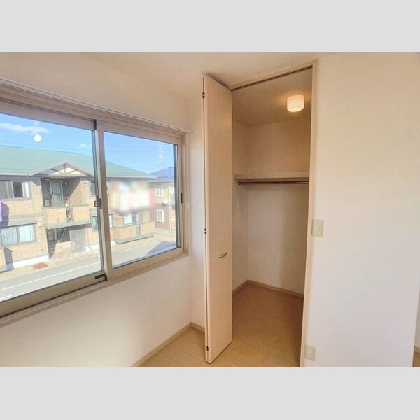 収納 (ウォークインクローゼット)