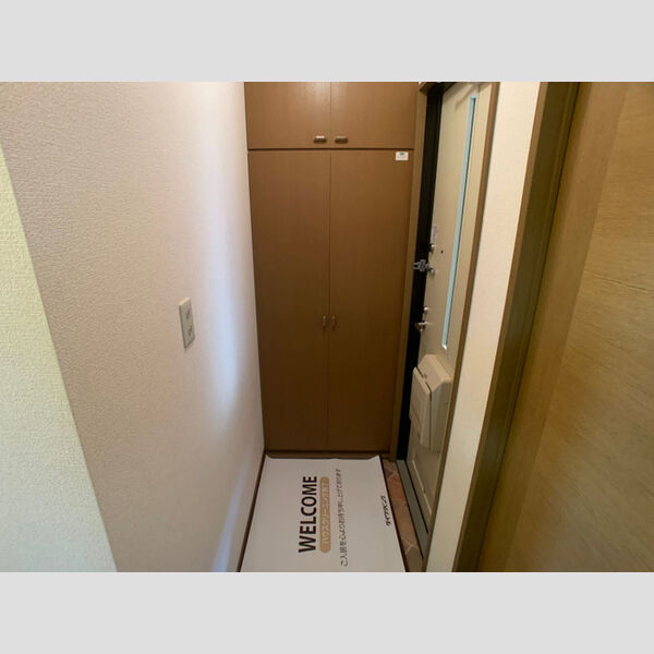玄関 (玄関)