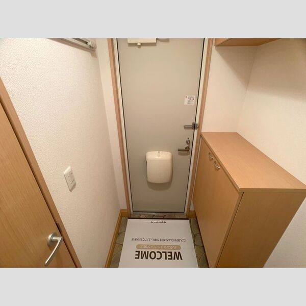玄関 (玄関)