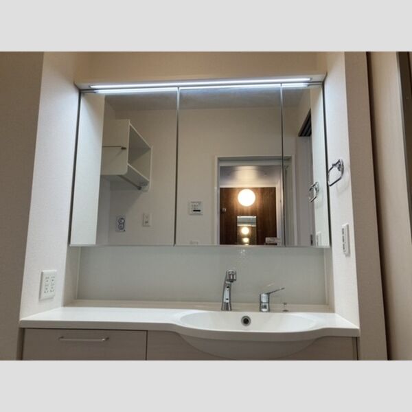 洗面所 (洗面台)