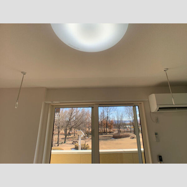 その他 (室内物干し)