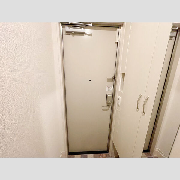 玄関 (玄関)