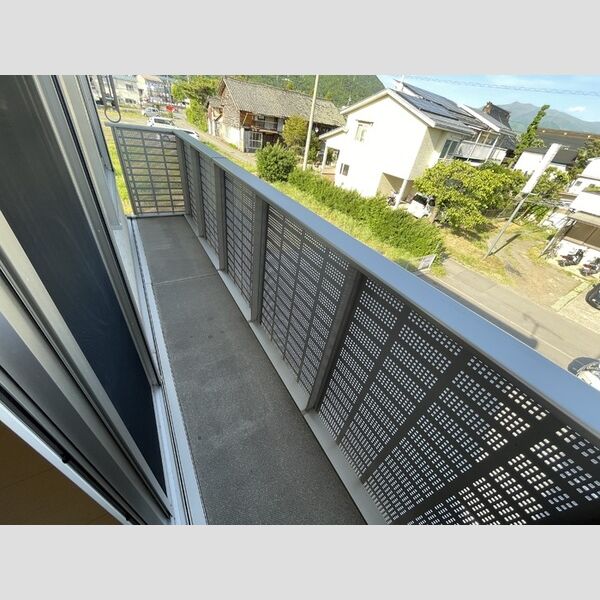 バルコニー・ベランダ (バルコニー)
