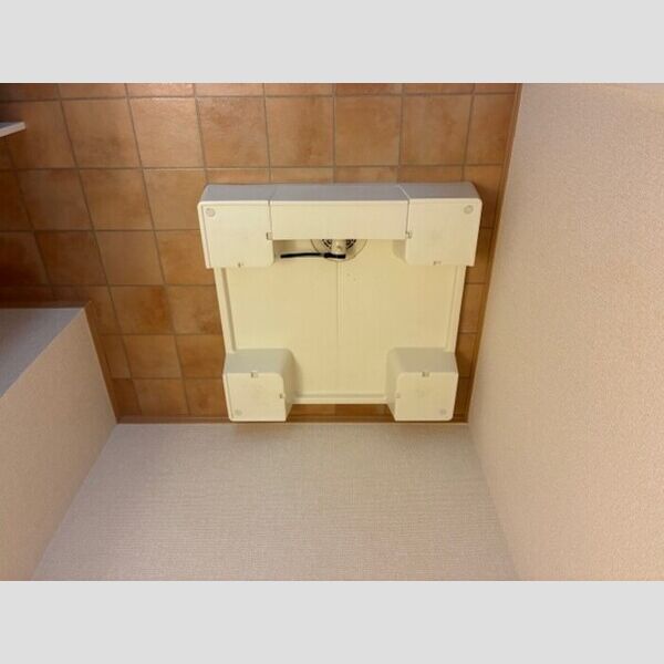 その他 (洗濯機置き場)