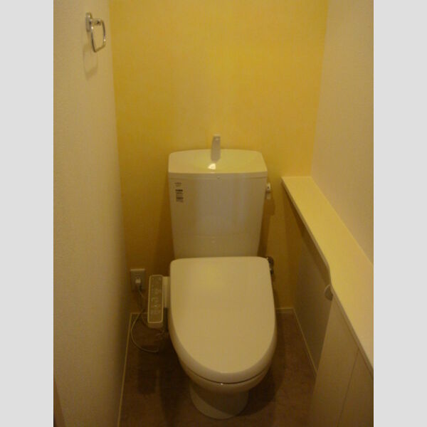 トイレ (トイレ)