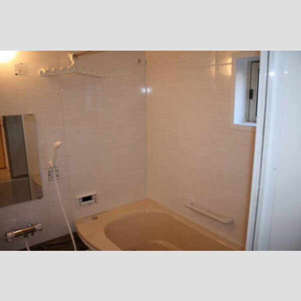 バス (プリモ桜 102 浴室)