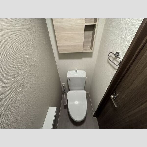 トイレ (温水暖房洗浄便座)