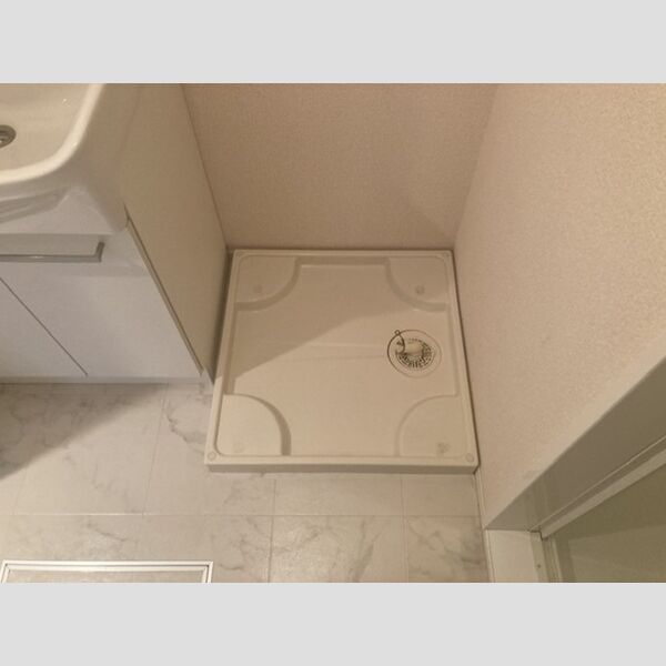 その他 (洗濯機置き場)