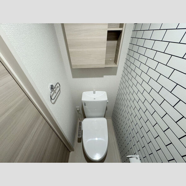 トイレ (温水暖房洗浄便座)