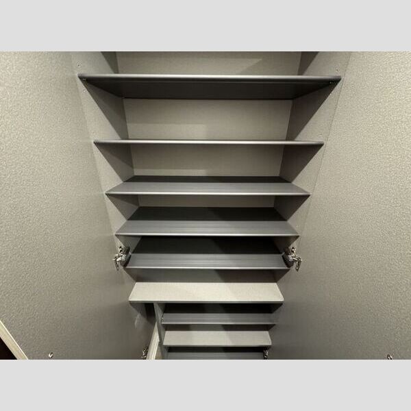 収納 (シューズボックス)