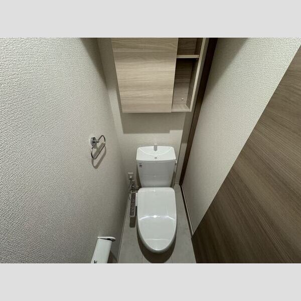 トイレ (温水洗浄暖房便座)