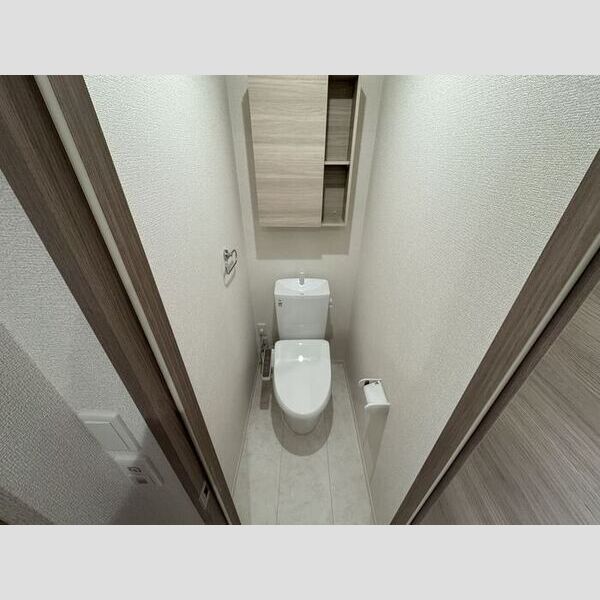 トイレ (温水洗浄暖房便座)