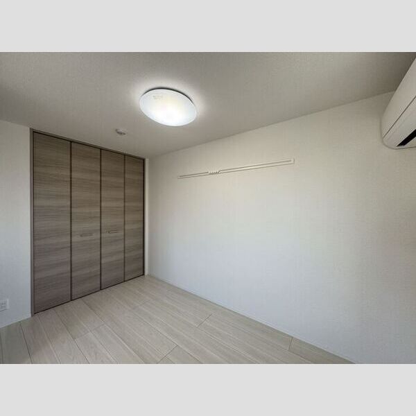 その他 (洋室5帖)