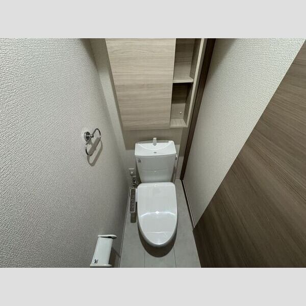 トイレ (温水洗浄暖房便座)