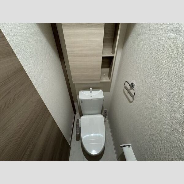 トイレ (温水洗浄暖房便座)