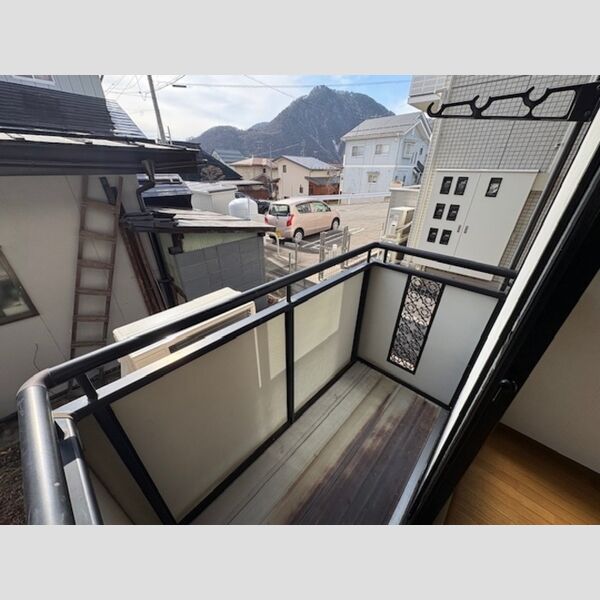 バルコニー・ベランダ (バルコニー)