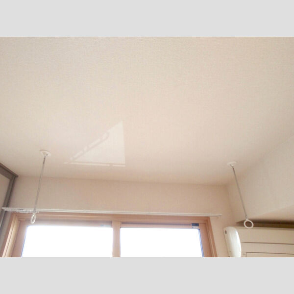 その他設備 (室内物干し)