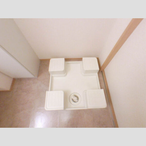 その他 (洗濯機置き場)