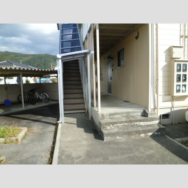 エントランス (共用廊下入り口)