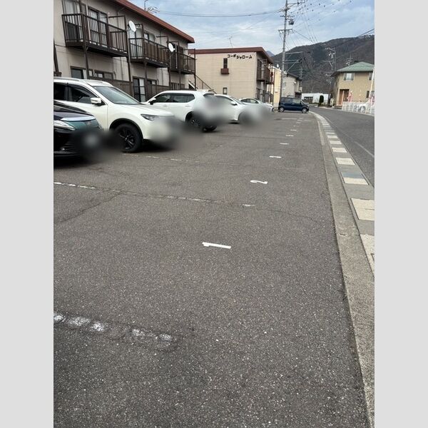 駐車場 (駐車場)