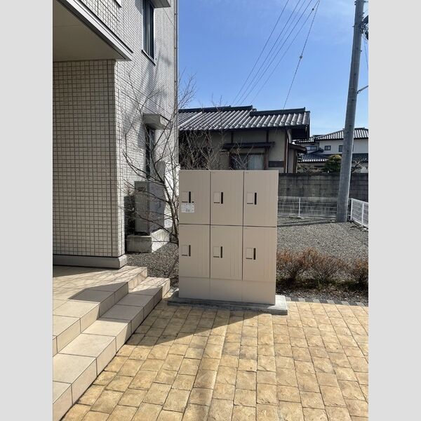 現地周辺 (宅配ボックス)