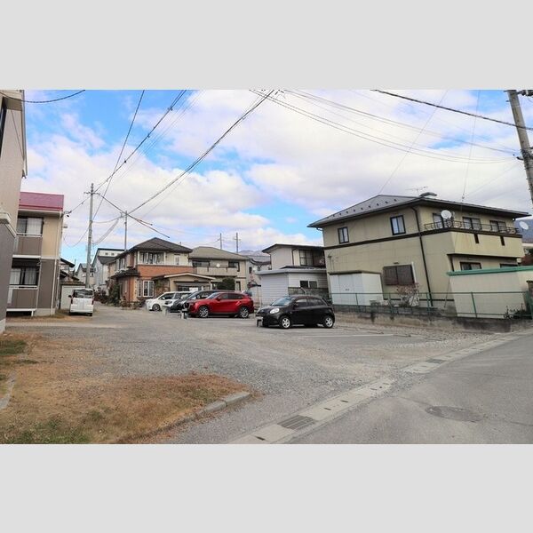 駐車場 (駐車場)