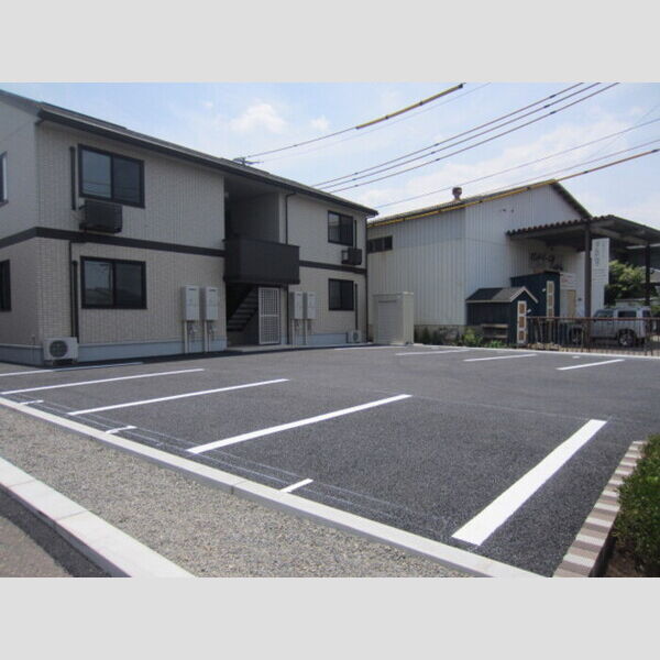 駐車場 (駐車場)