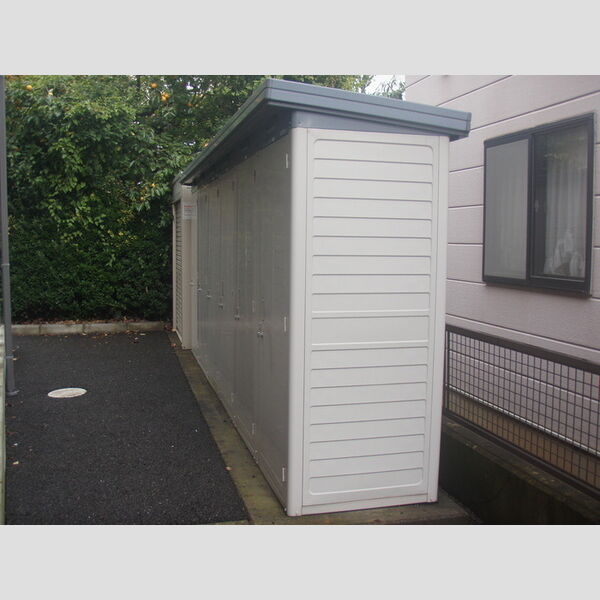 現地周辺 (物置)