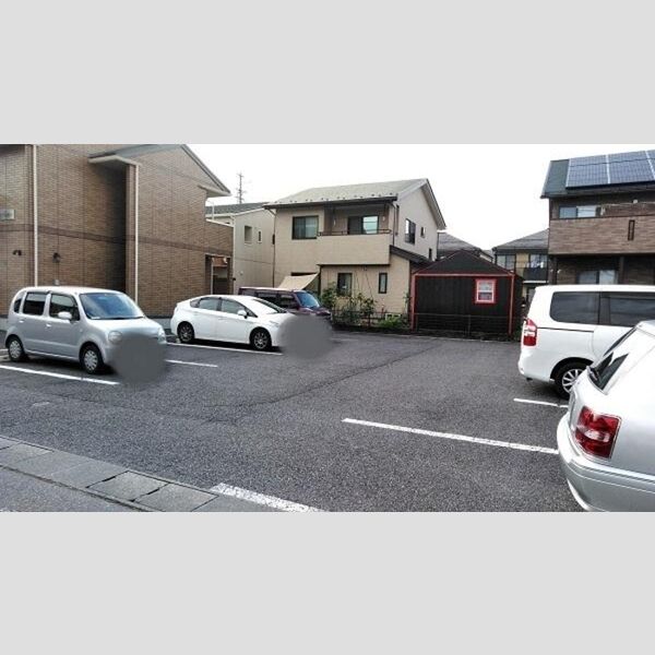 現地周辺 (駐車場)