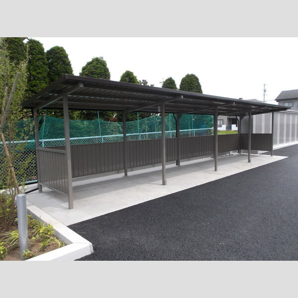 現地周辺 (駐輪場)