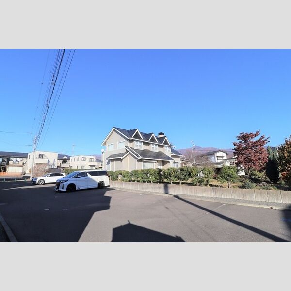 駐車場 (駐車場)