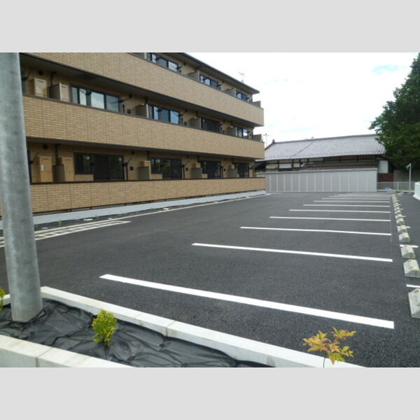 駐車場 (駐車場)